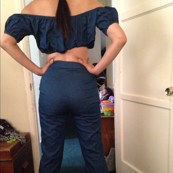 Two piece - Picture 4 of 4